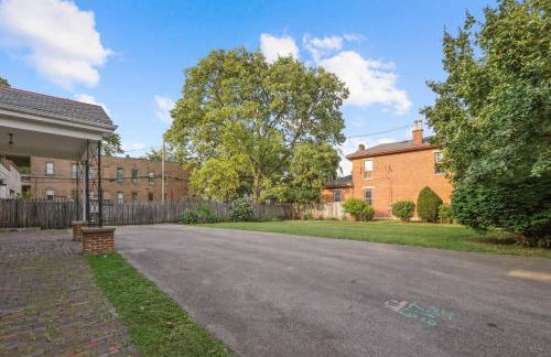 Spacious Historic 8-Bedroom Manor in Short North - Perfect for Large Groups - Foto 11