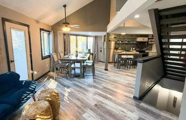 Lakefront Home-3BD25BADockGrillFirepitPool - Foto 31