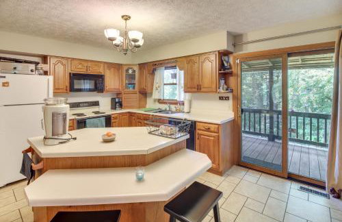 Family Home w/ Game Room! 1 Mi to Dale Hollow Lake - Foto 9