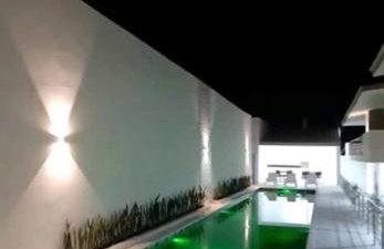 Apartamento superior para temporada - Conforto e Piscina a 800m da Praia de Taperapuã - Foto 10