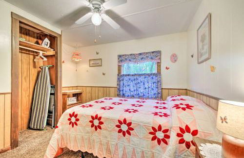 Unique Creekside Escape - Enjoy On-Site Goats! - Foto 28