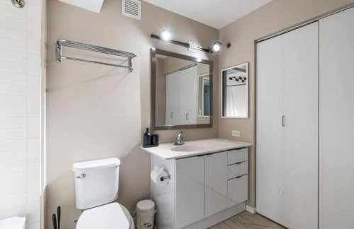 DT Gym Pool Rooftop 5 min walk to Stadiums - Foto 46