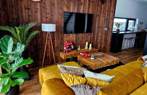 Stodoły na wzgórzu - Foto 24