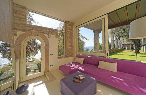 Villa Rachele: stunning luxury villa in centre Gargnano with private pool and breathtaking views - Foto 50