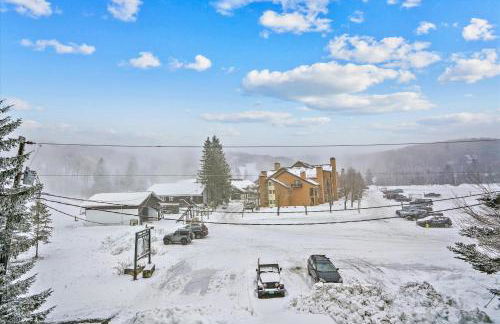 Charming 2-Bedroom Slopeside at Pico Mountain E304 - Foto 41