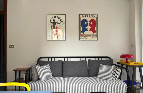 affascinante bilocale con piscina - Photo 12