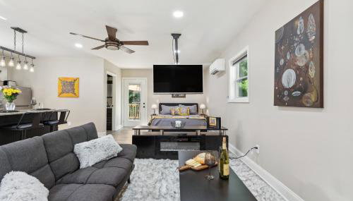 Hickory Hideaway Pet-Friendly Haven with Fire Pit! - Foto 5