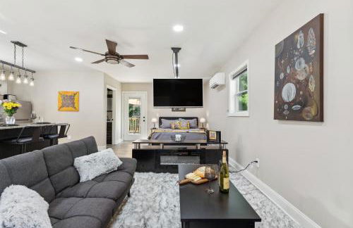 Hickory Hideaway Pet-Friendly Haven with Fire Pit! - Foto 5