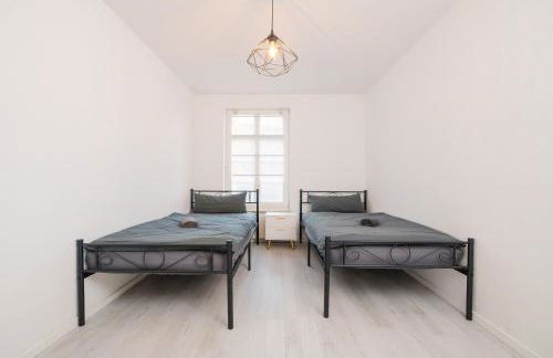Smart Home - Wuppertal - Perfect for 6-8 Guests! Netflix - Central - Free Parking Zone - Foto 7