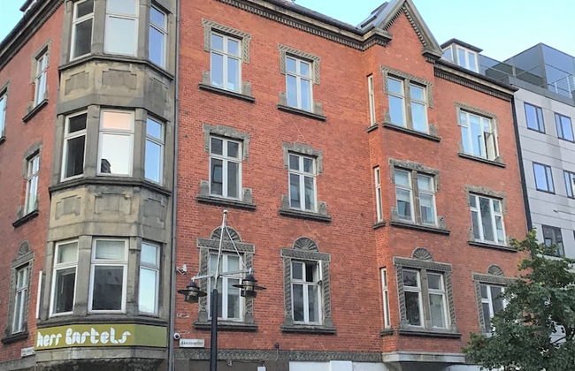 Sanders Boulevard - Cute 2-bdr Apt By the Canal - Photo 20