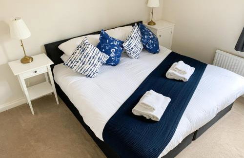 The Racecourse - Quaint Victorian Home With Free Parking - Foto 26