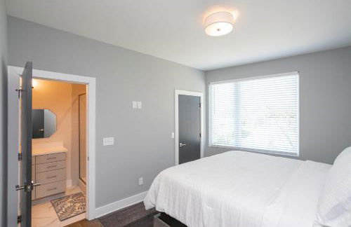 Luxury Townhome Skyline Views Mins To DT - Foto 55