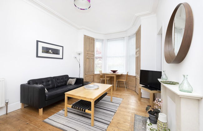 JOIVY Charming 1-Bed Ap Near Leith Links W/ Patio - Foto 1