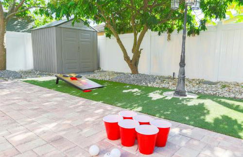 Pool Table, Minigolf, Games at Pondside FunHouse - Foto 43