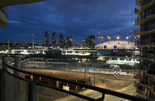 High Floor Modern 1BR Stunning Views Balcony AC Free Parking - Foto 44