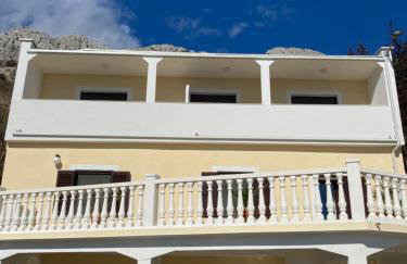 Emmi Apartments - Photo 20