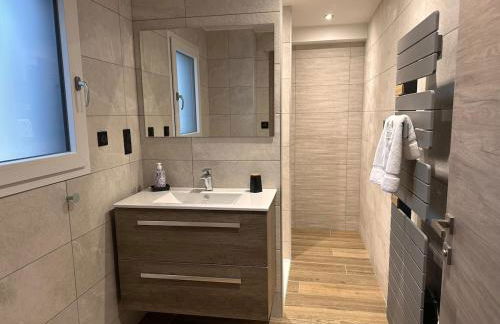 Chalet PLUME D'EAU - jacuzzi, piscine et pétanque - Foto 16