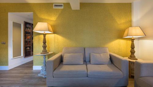 4BR Private Garden - Best Location for Families - Foto 4