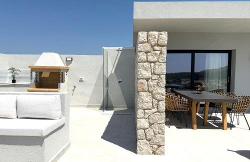 Celeste Luxury Villas - Photo 28