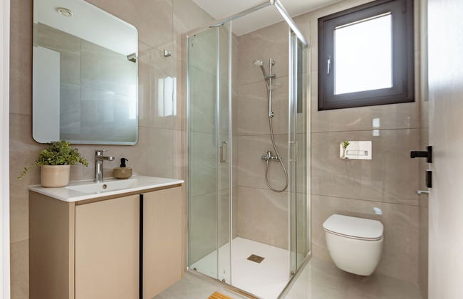 Sanders Breeze Limassol - Photo 23