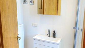 Charming City Apartment with parking spot - Foto 5