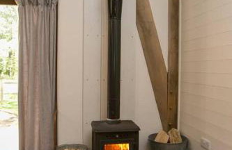 Sky Cabin. Cosy Forest Log Cabin 3 night minimum - Foto 6