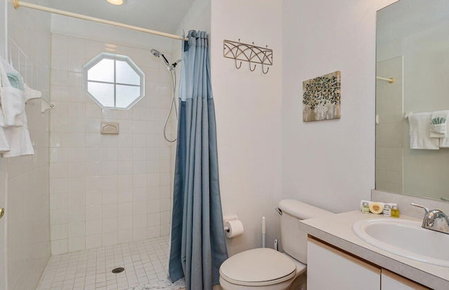 Villas at Island Club Community, Pools, Jacuzzi and More! - Photo 8