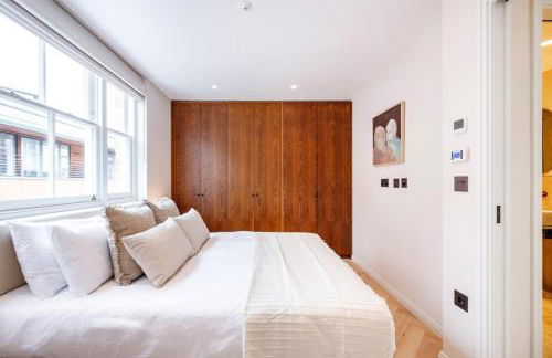 Covent Garden 2 bed 2 bath duplex - Photo 12