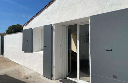 Chez moon Joli appartement rénové proche centre et parking privé - Foto 8