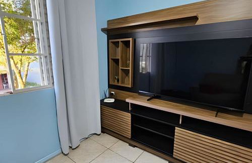 Casa Confortável com Fogão a Lenha e Churrasqueira - Foto 4