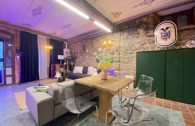 Centrally Located Historical Flat in Beyoglu - Foto 13