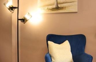 Heathrow Modern House with Parking & Fast WiFi - Foto 11