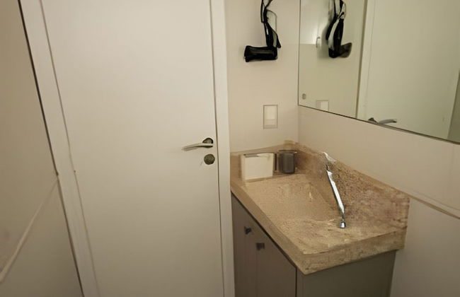 APTO decorado 5 hospedes AC e piscina - Photo 19