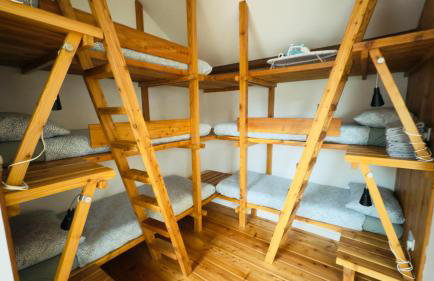 Afan Forest Bunk House-Converted Chapel Sleeps 35 - Foto 44