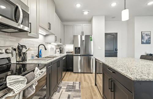 IRIE Living Brand New Lux 2BR Min Grand Park - Foto 1