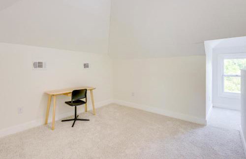 1 Mi to Dtwn San Antonio Sleek Bungalow with Yard! - Foto 26