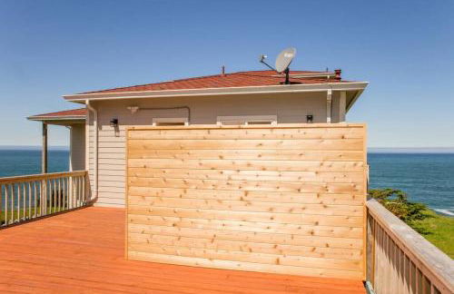 Cozy Oceanview! by OceanviewHotTubs Oceanfront! Shelter Cove, CA Tesla EV station - Foto 25