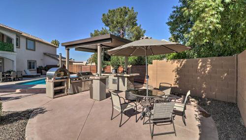 Lavish Family Escape with Game Room in Avondale! - Foto 2