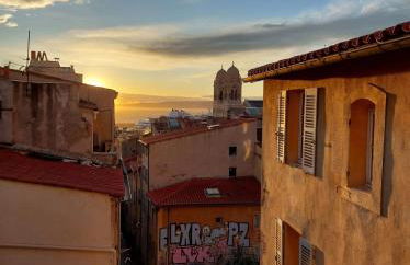 Apartment with sea view in the heart of the Panier - Photo 1