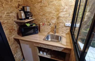 Roulotte de Camille, avec bain à remous - Foto 16