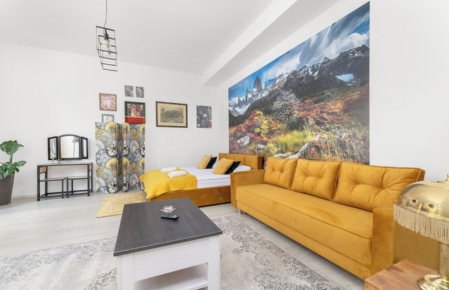 Yellow Apartment in Bytom by Renters - Foto 2