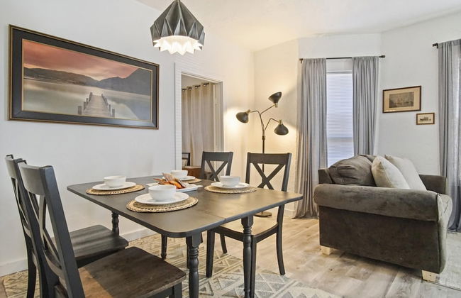 3-story 6-bedroom 4 Bathrooms 3min-asian Dist - Photo 68