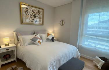 A estrenar amplio con piscina y parking - Foto 10