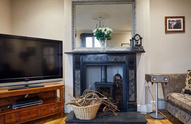 Host Stay The View Old Coastguard Cottage - Photo 11