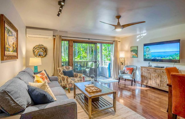 Tropical & Serene Garden Vistas - Photo 14