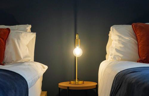 Beautiful Apartment in Central MK with Balcony, Free Parking & Smart TV with Netflix by Yoko Property - Foto 3