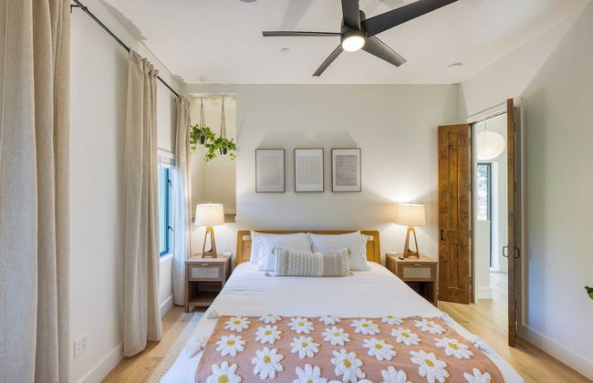 Mill Creek by Avantstay Modern Design, Patio, Hot Tub - Foto 21