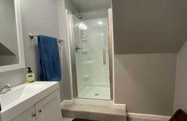 **Stylish Pet Friendly 3 Bedroom House** - Foto 26