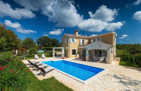 Villa Larisa - Foto 1