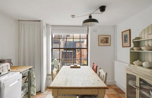Grade II Listed Cottage in Central Taunton - Photo 16
